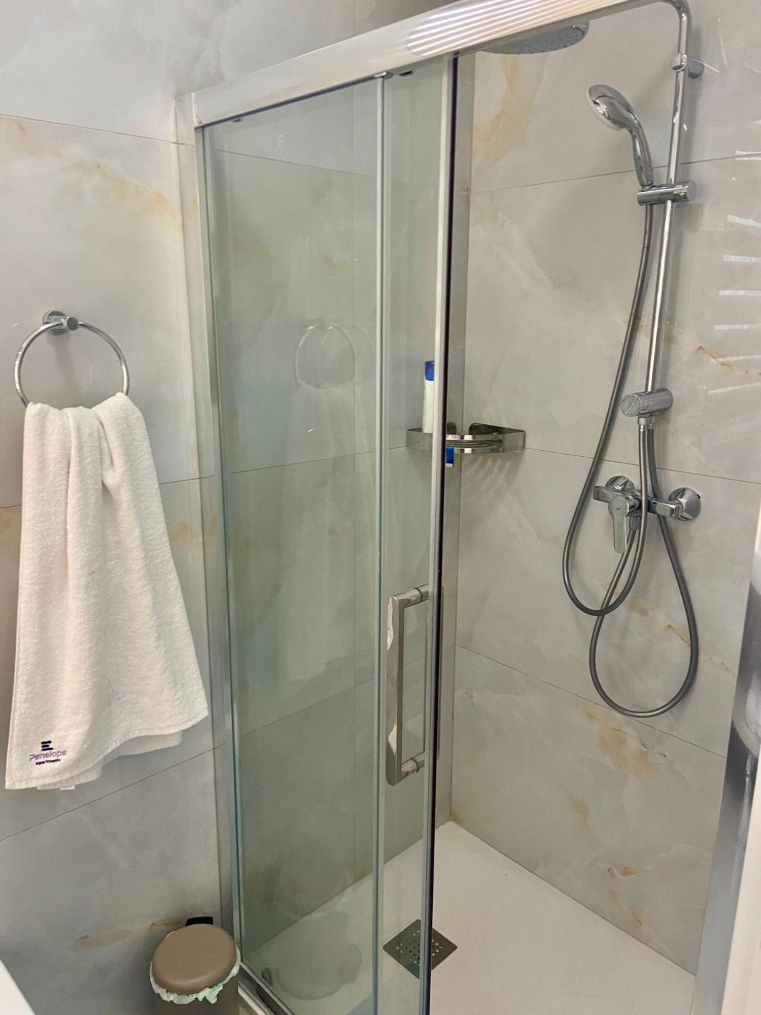 Apartment Penelope 15 *